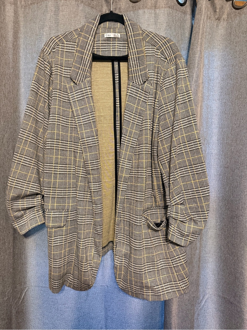 Dex Plaid Blazer in Beige and Black